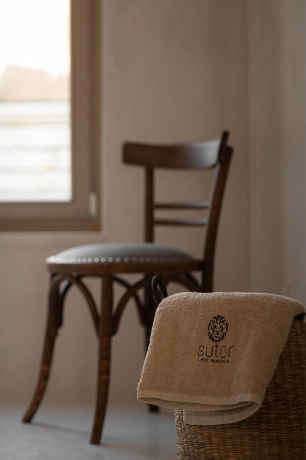 Sutor Chic Manor Hotel *